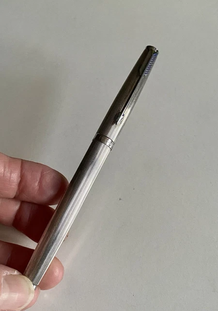 Stylo Plume PARKER Milleraies - Plume Or 18 Carats - Corps Plaqué Argent - Occasion - Fonctionne à Cartouches