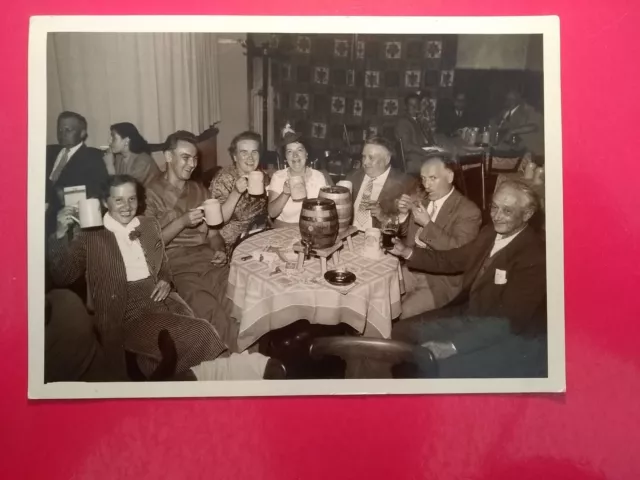 Altes Foto Platzl am Platzl München Bier Maßkrug Holzfass Beer munich old Photo 2