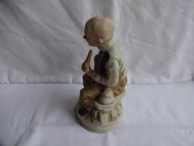 VINTAGE CERAMIC FIGURINE OF AN OLD MAN WITH PIPE HEIGHT 16 cm 2