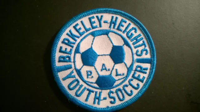 Vintage Soccer Clubs  Usa "Berkeley-Heights Youth-Soccer"  Patch Emblem