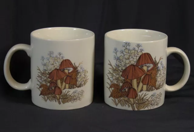 2 Vtg Otagiri Mushroom Coffee Cups Mugs Gibson Retro 1960s 1970s MCM Toadstools