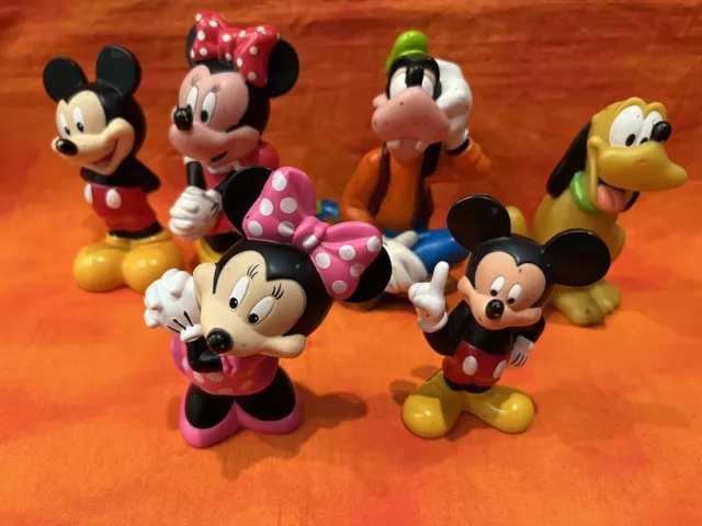Disney Figures Lot Of 6 Mickey, Minnie, Pluto, and Goofy PVC Figures Cake Topper