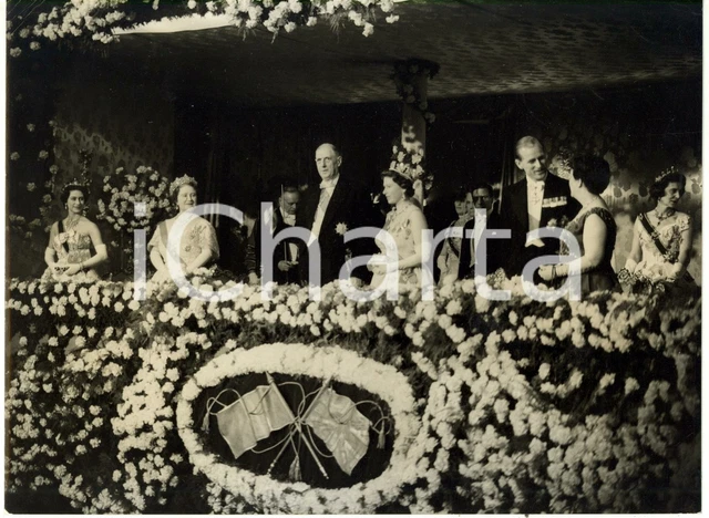 1960 LONDON ROYAL OPERA HOUSE Queen Elizabeth II Charles DE GAULLE at the ballet