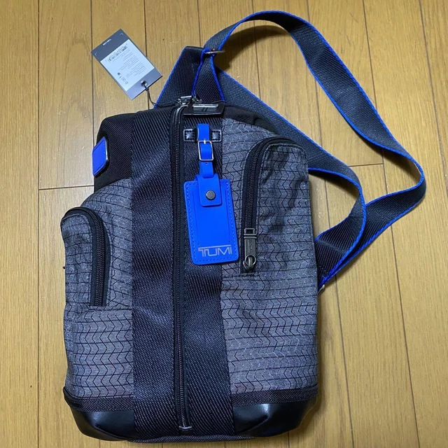 Tumi Higgins Sling Bag Crossbody Limited Color Gray 37x25.5x12.75cm New