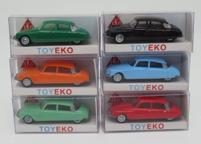 Norev Micro Miniature N°2 Ho 1:86 Citroën Ds 19 Mastic Green Metallized Wheels Weighted P Image 442441 Grande