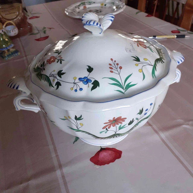 Belle soupière en faïence de GIEN décor oiseau de Paradis