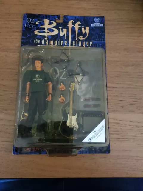 Moore Oz from Buffy the Vampire Slayer RARE 2000 Entertainment Earth Exclusive