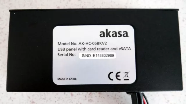 Akasa InterConnect Pro AK-HC-05BKv2 - Lecteur cartes mémoire + hub USB + E-Sata 3