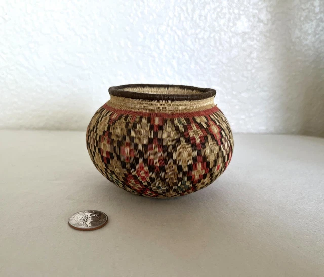 Vintage Rainforest Small Handmade Cultural Basket Panama 3" x 3" x 4.5"