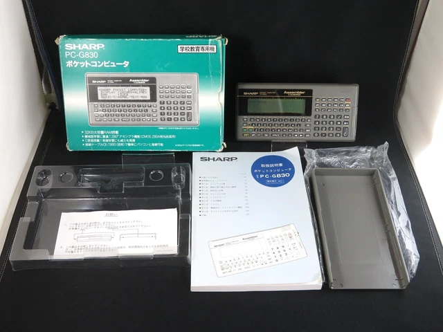 POCKET COMPUTER SHARP PC-1401 Calculatrice avec Boite et coque de