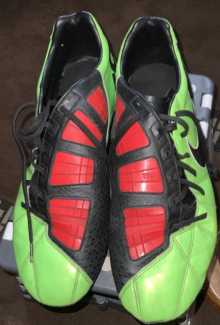 Nike t90 green and red sales