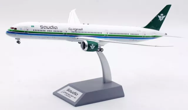 B-78X-AR32 Saudi Arabian Airlines Boeing 787-10 HZ-AR32 Diecast 1/200 AV Model