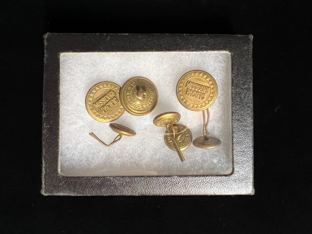 Missouri Pacific Railroad 3 Big+1 Small Uniform Buttons & 3 Cuff Links Great Set