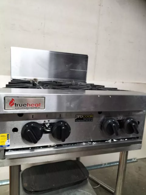 Trueheat - 4 burner - commercial stove