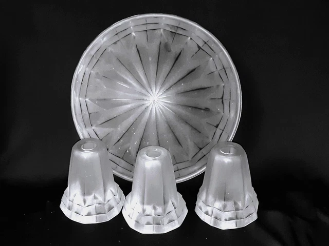 lustre en pâte de verre 1 coupe et 3 tulipes signées "Degué" ép. Art