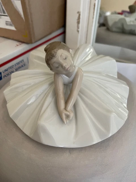 Nao Lladro Dance Class girl  #1283 Porcelain figurine made in Spain Gorgeous!