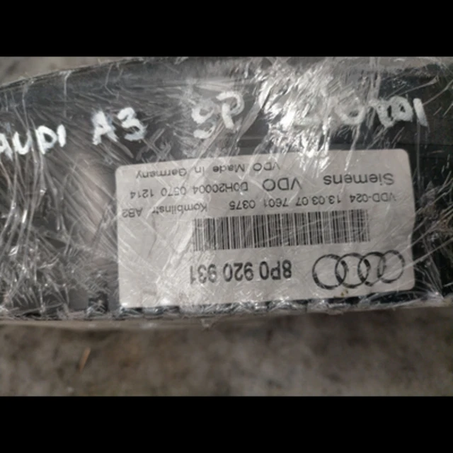 Compteur (tableau De Bord) Audi A3 8P - Référence 8P0920932G - Pièce D'occasion En état Fonctionnel - Quelques Traces D'usure