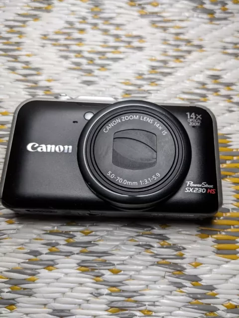 Canon PowerShot SX230 HS 12.1MP 14x Zoom Full HD Digital Camera +Battery/Charger