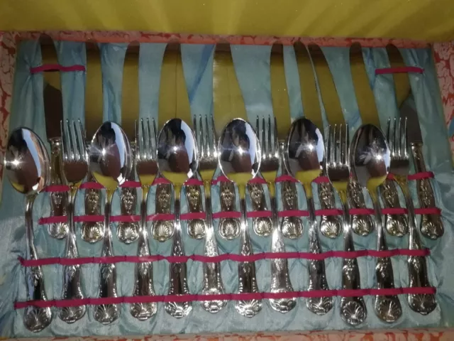Set di posate per 12 persone In Argento 800