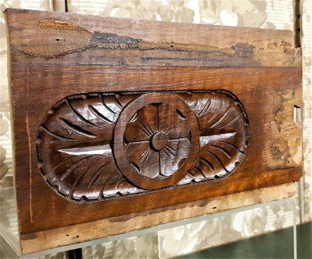 Decorative rosette flower carving panel - Antique french architectural salvage .