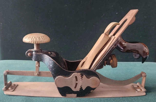 Antiique/Vintage Stanley Sweetheart No. 113, Type 7,  Circular Compass Plane