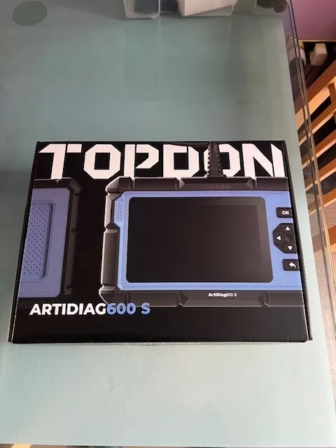 Topdon artidiag 600s diagnostic obd2 scanner  Used once , free life time updates