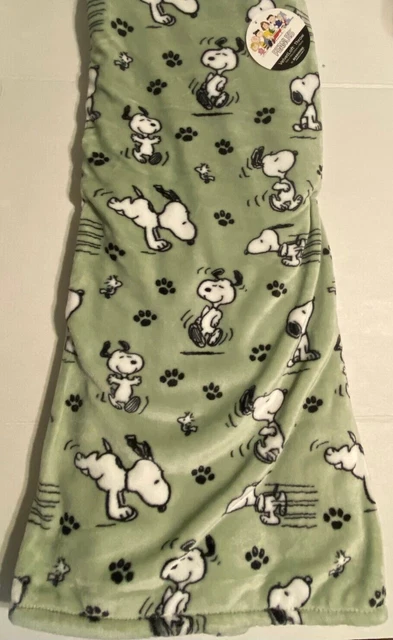 Manta de felpa Peanuts Snoopy Happy Dance Paws verde Berkshire 50 X 70 NUEVA