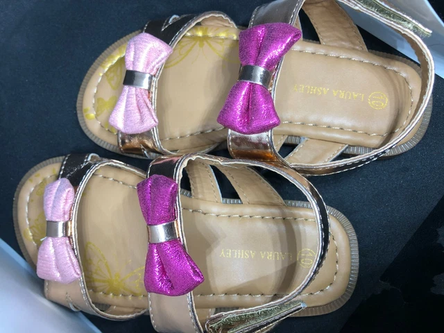 Sandali per bambina Laura Ashley, neonato/bambino, oro - fiocchi rosa, taglie neonato Regno Unito 2