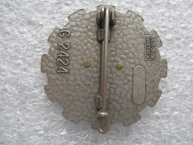 RARE ANCIEN INSIGNE EN ÉMAIL BRONZE association allemande de