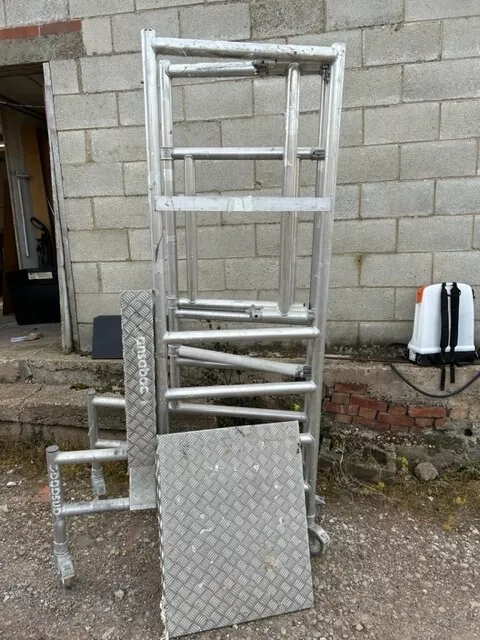  Aluminium Lyte podium steps