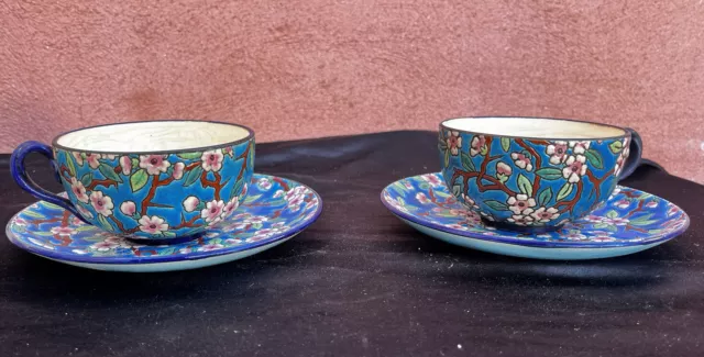 Ancienne Paire de tasses avec soucoupes EMAUX de Longwy