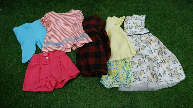 Pacchetto vestiti bambine 12-18 mesi M&S John Lewis River Island 7 articoli ecc.