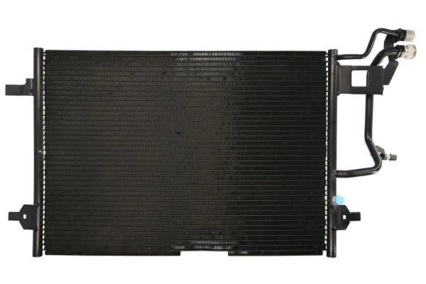 THERMOTEC Condensatore Climatizzatore Con Essicatore per Nissan Almera
