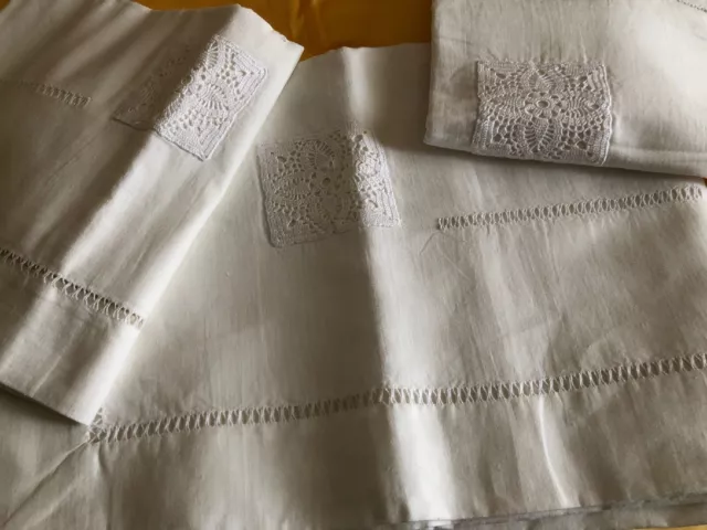Antico lenzuolo matrimoniale con federe puro cotone ricamato a mano a uncinetto