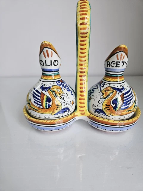 Italian Pottery Deruta Raffaellesco Oil & Vinegar Set W/Caddy Made In Italy Chip