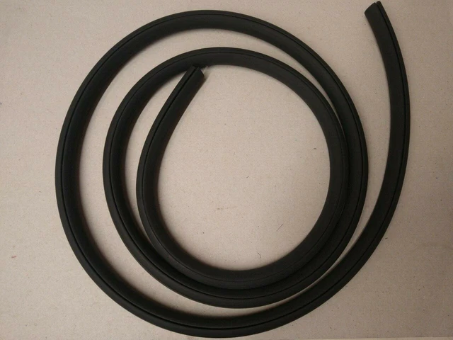 REAR SCREEN RUBBER SEAL INSERT ALFA ROMEO GT BERTONE
