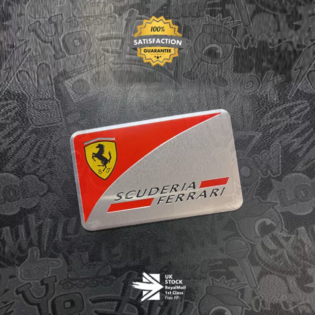 Casquette Ferrari emblème écusson rouge