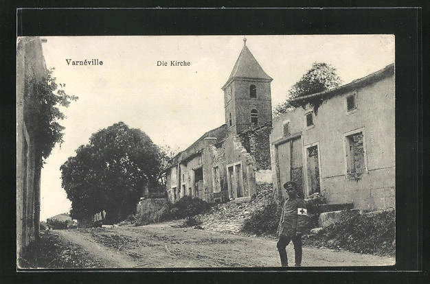 CPA Varnèville, vue de la rue an der l'Église 1917
