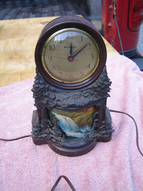 VINTAGE 1950's MASTERCRAFTERS WATERFALL CLOCK  with LIGHT, MOTION WORKS GREAT