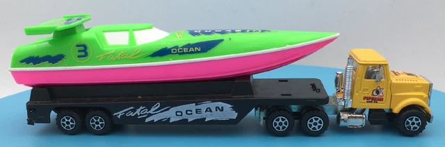 Camion Avec Remorque Bateau Majorette 1/87e – Noir Et Rose, Made In France !