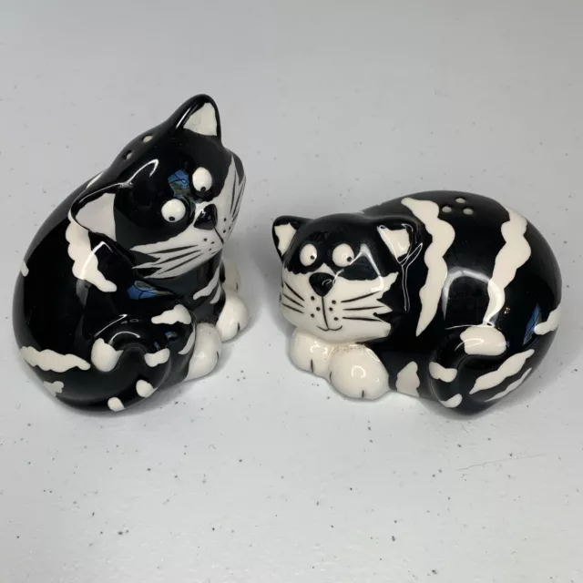 Chester The Cat Salt & Pepper Shakers Black White Stripes Cat Lovers CUTE!
