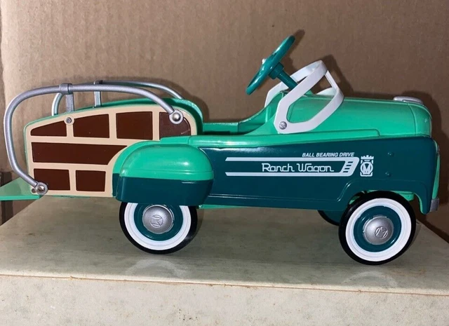 Hallmark Kiddie Car Classics Murray Ranch Wagon Pedal Car QHG9007