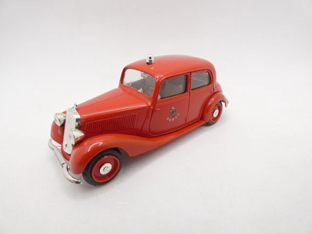 Miniature Vitesse Mercedes-Benz 170V 1949 Deutsche Post, échelle 1/43