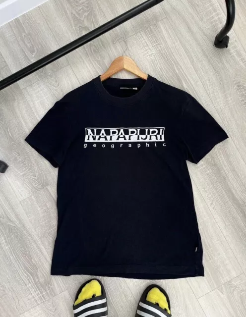 Napapijri Spell Out - Camiseta con logotipo de caja bordada, talla M