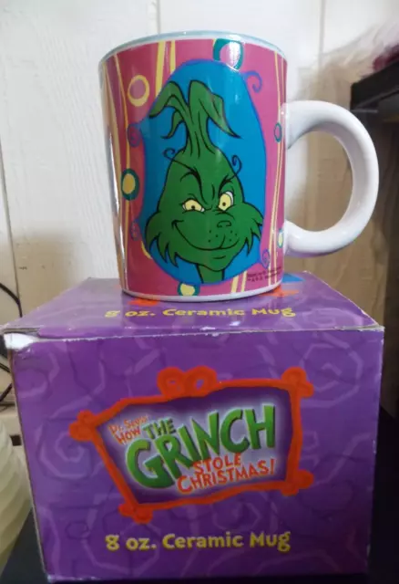Dr Seuss. The Grinch™ Mug Candle - Grinch Earring Collection | Jewelry  Candle, Home Décor | Collectible | Accessories Gift | Holiday