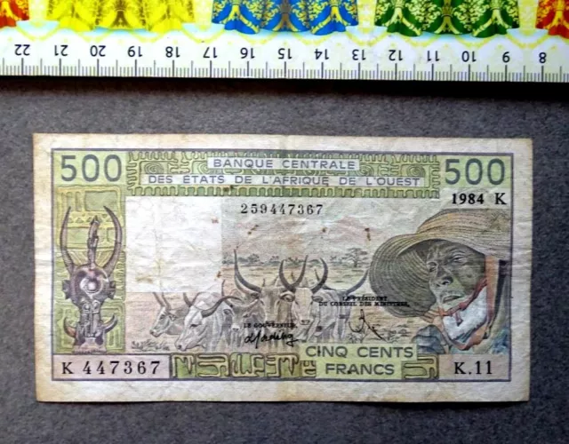 (FR4)  Billet de banque, 500 Francs, ( Afrique de l'Ouest ) .