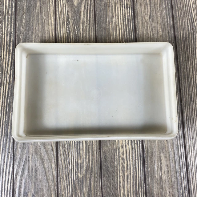 VINTAGE TUPPERWARE RECTANGULAR Food Storage Container 7947 Bottom Only