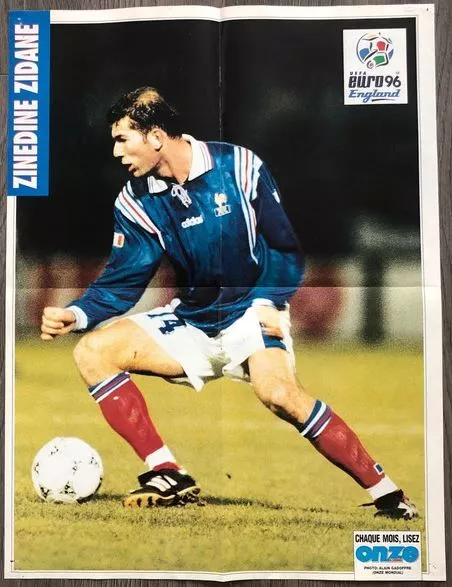 Poster ONZE MONDIAL Zinedine ZIDANE ROOKIE France EURO 1996 ENGLAND (DECO_738)