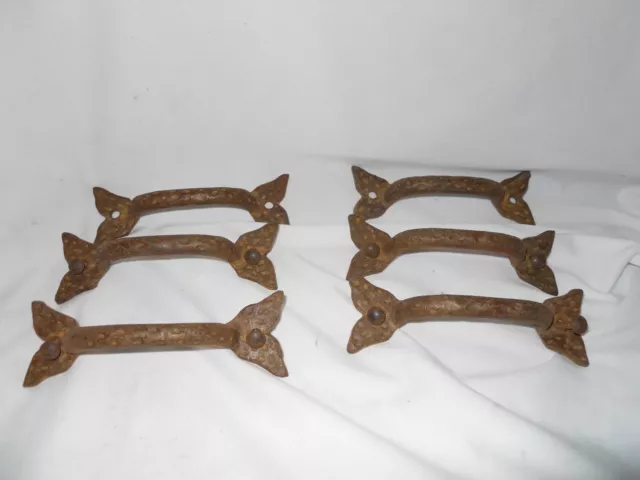 ANTIQUE 1800's BLACKSMITH HAND FORGED HAND HAMMERED CAST IRON DRAWER PULLS OOAK