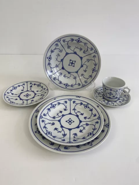 VTG JAGER EISENBURG Blau Saks Porcelain 6 Piece Place Setting Blue/White GDR /ro